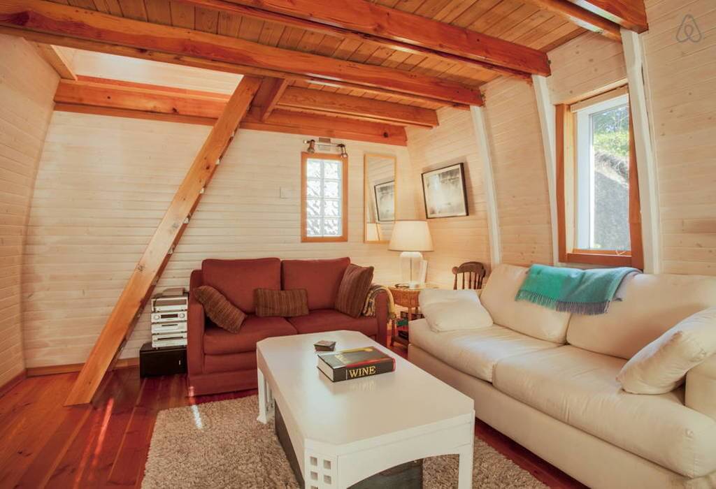 Cozy Cabin with Ocean View | Woodz