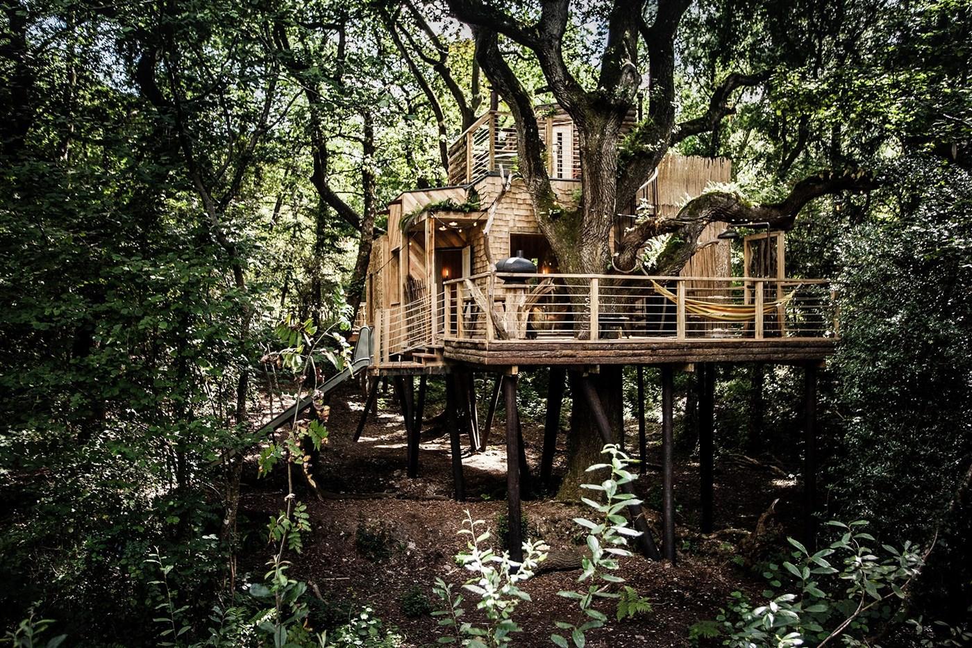 The Woodman’s treehouse is the queen of treehouses. In addition to all the positive aspects that this fairy home has ...